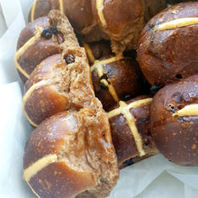 Load image into Gallery viewer, Hot Cross Buns Traditional (Bag of 6)
